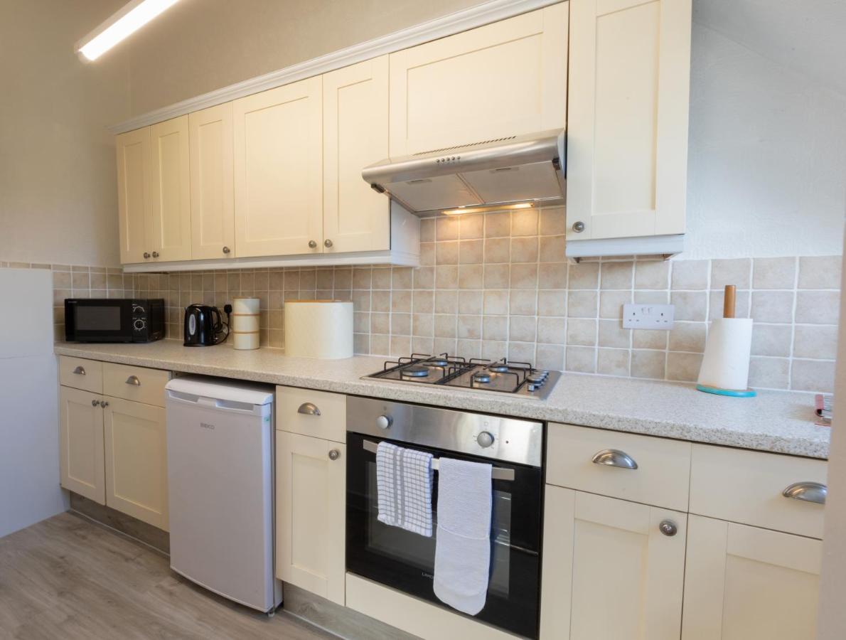 Stonyhurst Spacious Apartment, Great Location. Clitheroe Bagian luar foto